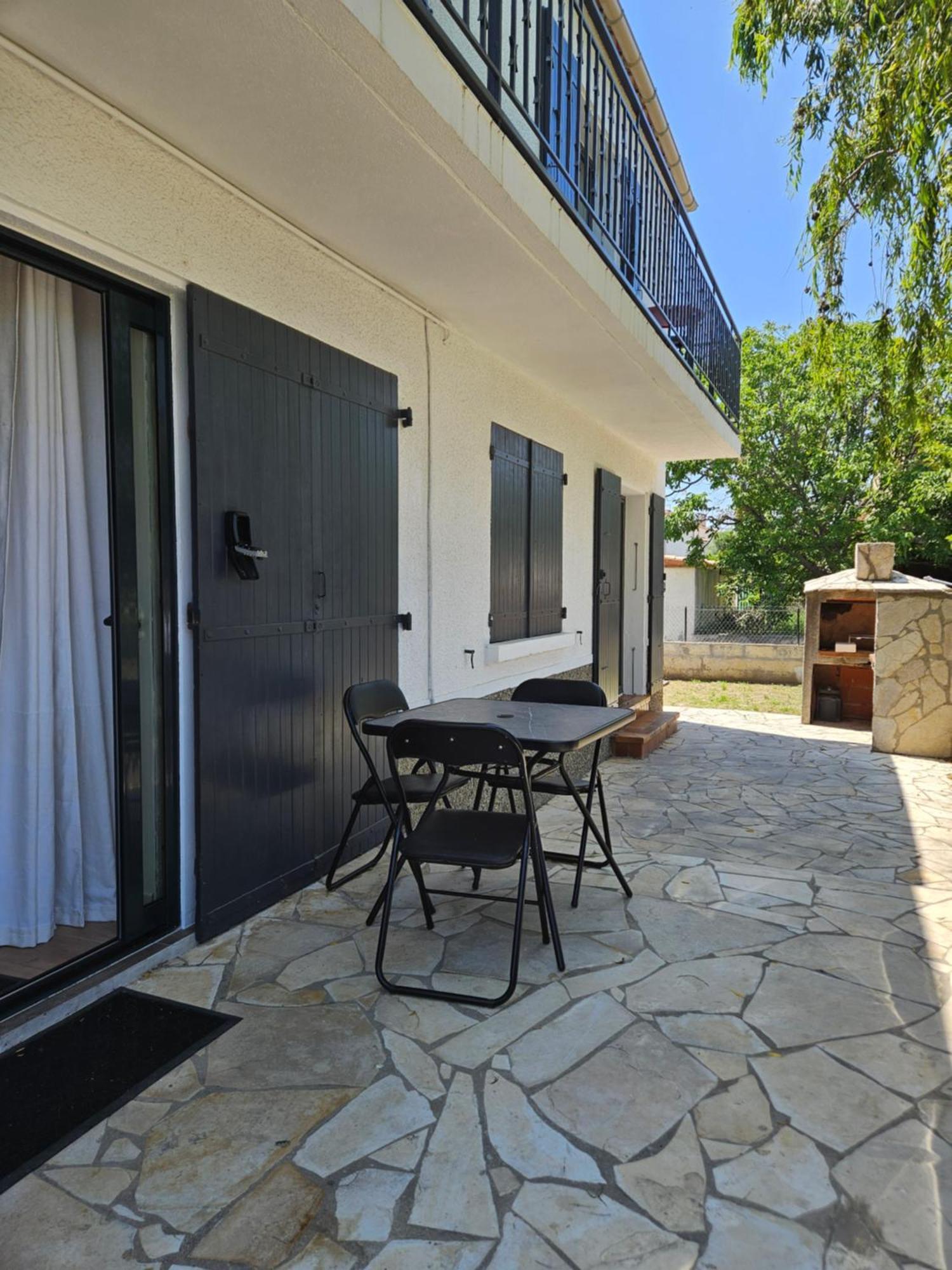 Studio Equipe Et Meuble St Cyprien سان سيبريان المظهر الخارجي الصورة